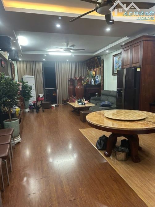 Bán nhà 60m2, phân lô bàn cờ, vỉa hè ô tô dừng đỗ vào nhà-ĐỀN LỪ - 3