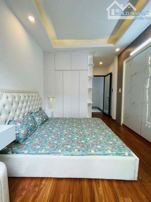 Công chúa tí hon! Siêu phẩm Đội Cấn 26m2, đẹp mê ly, full đồ, dân trí cao - 3