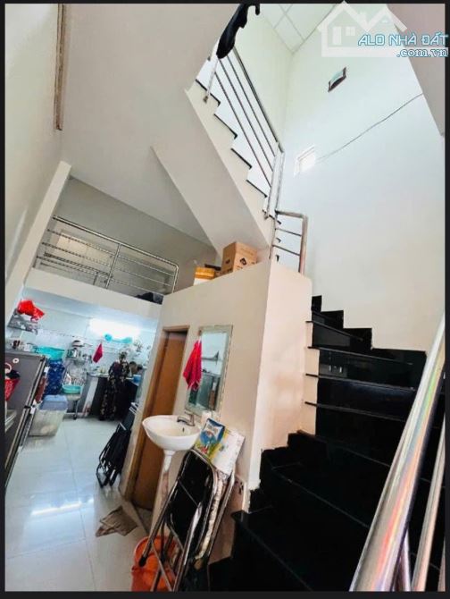 Bán nhà Nguyễn Sỹ Sách, P.15, Tân Bình - 36.8m², hẻm xe hơi, 3 Tầng , 3PN, 2WC Gía Tốt - 3