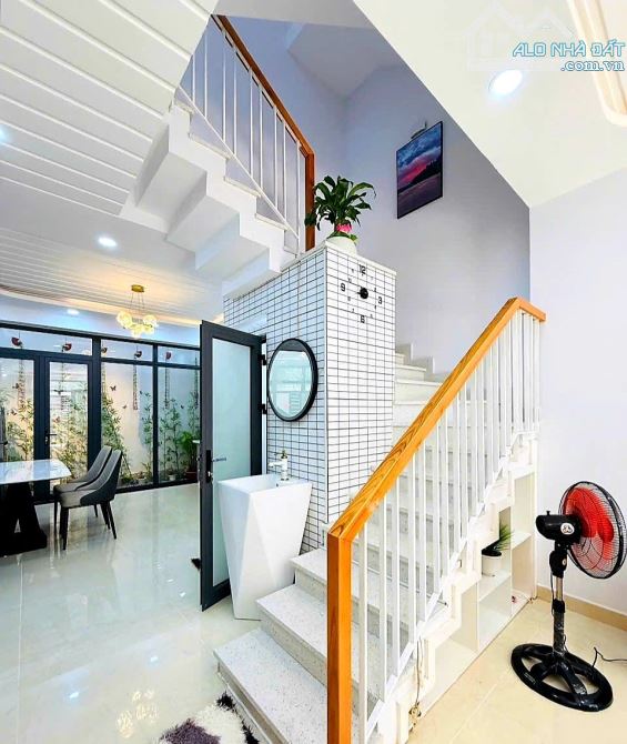 Bán nhà Lạc Long Quân Tân Bình 4x11,4 tầng,4PN,Sân Thượng chỉ 4.3 tỷ TL - 3