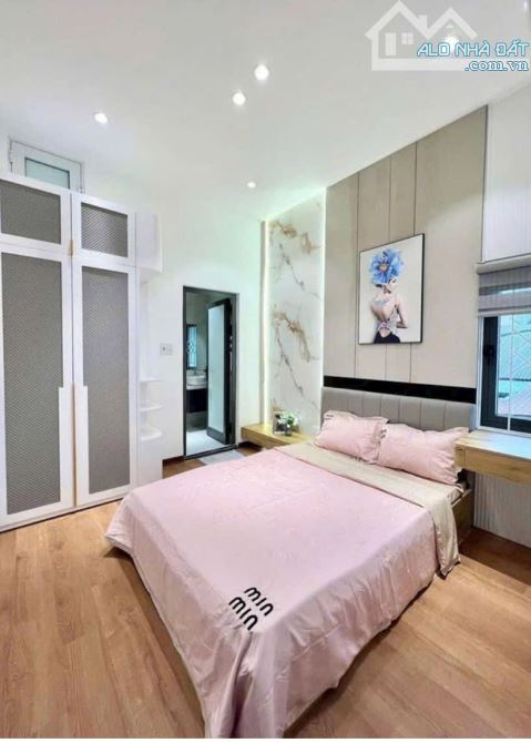 Siêu phẩm nhà 2 tầng kiệt Lê Đình Dương. Mặt tiền rộng 7m . Giá : 3tỷ150 thương lượng - 3