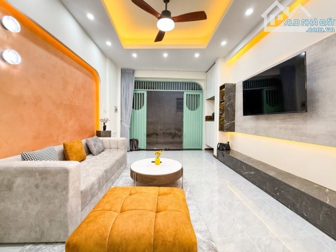Tổ Ấm Xịn Xò Cho Người Trẻ – Nhà 3PN, Sân Thượng Chill, Gần 4 Trường Đại Học - 3