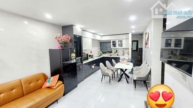 Bán Nhà 4 Mê Mặt Tiền Chế Lan Viên,Phường Gềnh Ráng,TP Quy Nhơn - 3