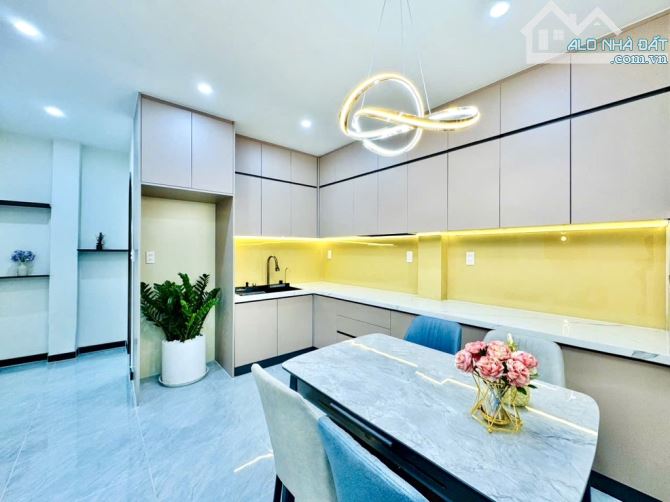 Siêu Phẩm Nhà Đẹp - 3 Tầng - 42m2 - Sát Hẽm Xe Hơi - GiÁ Siêu Rẻ - 3