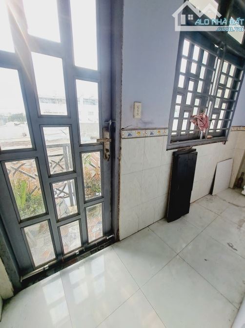HÀNG HIẾM NGAY BV BÌNH TÂN - 1 SẸC BA GÁC THÔNG - 35M2 (4X9) 3 TẦNG ĐÚC - CHỈ NHỈNH 3 TỶ - 3