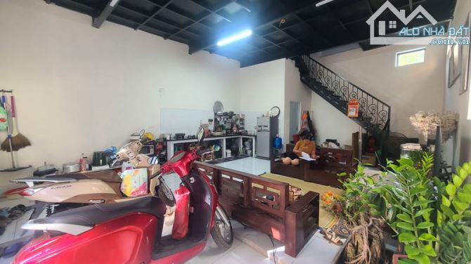 SIÊU PHẨM CHO ACE  ĐẦU TƯ - BÁN ĐẤT TẶNG NHÀ  - LONG BIÊN - LÔ GÓC - MẶT TIỀN RỘNG - Ô TÔ - 3