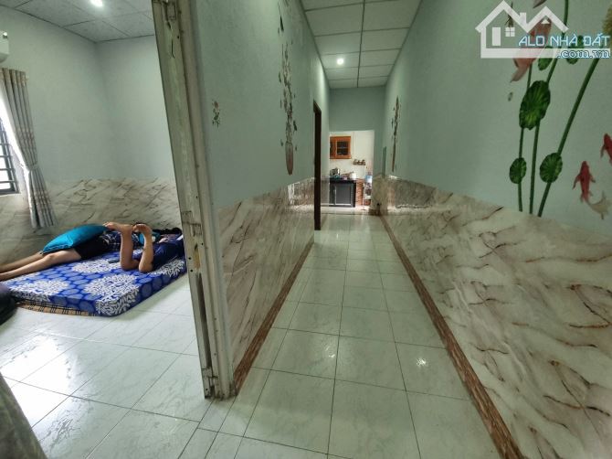 Tôi chủ bán nhà góc 2 mặt tiền 198m2(9* 22), giá 1 tỷ 599, cách Tòa thánh Tây Ninh 2 phút - 3