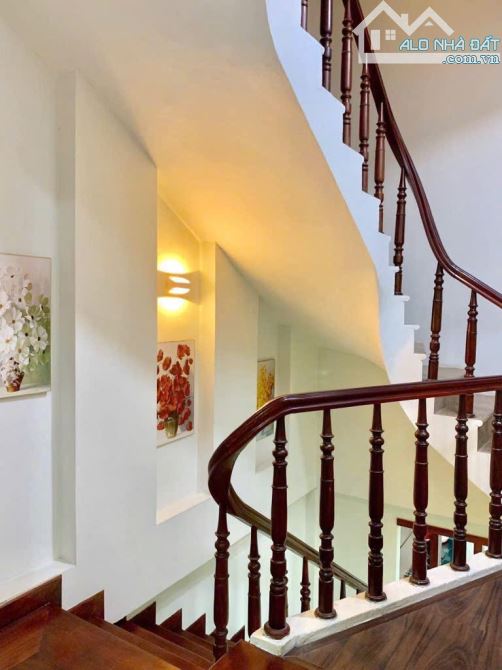 BÁN NHÀ ĐÌNH THÔN 62m² x 4 TẦNG, NHÀ MỚI - VÀI BƯỚC RA PHỐ – GIÁ 12,X TỶ - 3