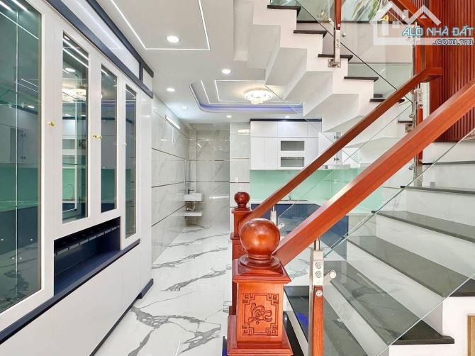 Bán nhà đường số Cư Xá Đô Thành, Quận 3. Giá chỉ 3,92Tỷ/ 4x16,4m. Đường 4,5m có bãi đổ ôtô - 3