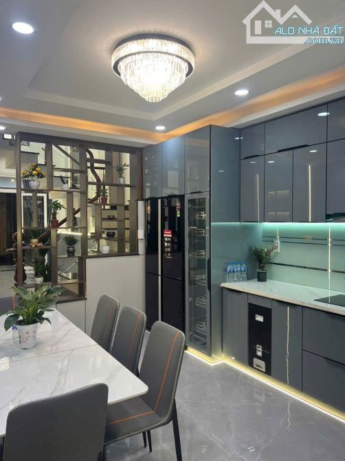 NHÀ ĐẸP,HẺM VIP 450/TÔ HIẾN THÀNH-Q10,Xây 2tầng-3pn Nhỉnh 3Tỷ190/58,8M2 Shr Gọi gấp em - 3