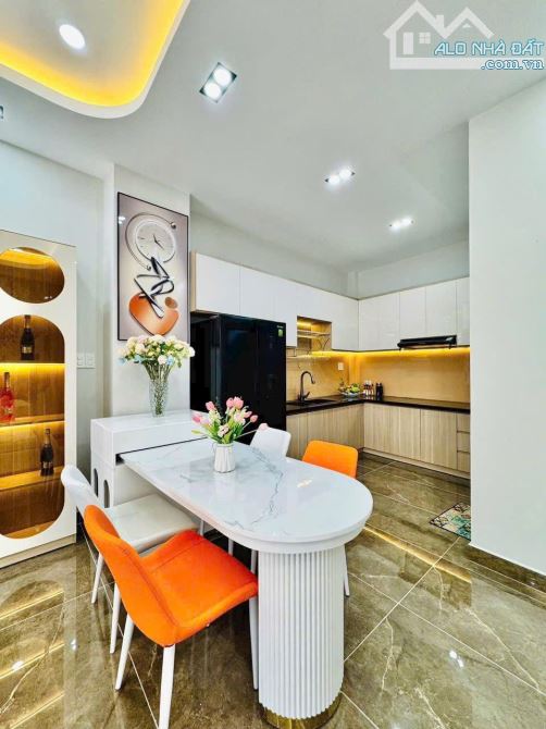 Chỉ 3 Tỷ 850Tr Cho Căn 65m2 Đường Võ Văn Tần, Quận 3. Nhà Hẻm 1/ OTO, Sổ Hồng Riêng - 3