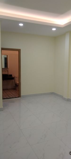 Bán nhà Cách mạng Tháng 8, 3.6M×13M, Quận 10, gần hẻm xe hơi chỉ 4.2 tỷ. - 3