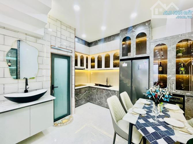 Nhà Bán đường Lê Trực, Phường 7, Bình Thạnh giá 2 tỷ 150- 32m2 nhà 2 lầu có sân thượng,shr - 3