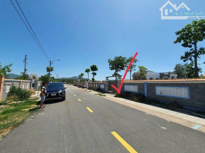 Sát Tỉnh lộ 44B- Phước Hội - Đất Đỏ- BRVT🧨🧨🧨CHỈ  3TỶ200TR🧨🧨 ---- 🌈DT: 531m2- ngang 1 - 3