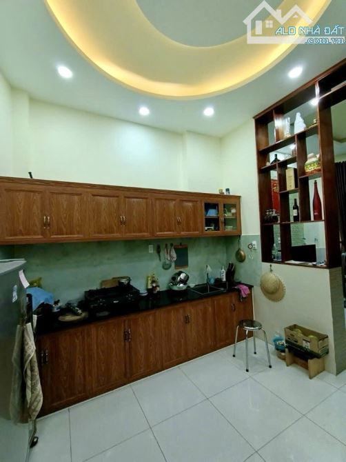 NHÀ 4 TẦNG ĐƯỜNG HỒNG BÀNG -  7X9.5 - DTCN 66M2 - 6PN --6 TỶ I - 3