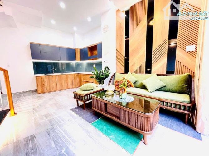 📌📌📌Làm việc trực tiếp!!!🏫 Bán Nhà 3 Tầng 3 Mê Full Nội Thất . Kiệt 3M Trần Cao Vân - 3