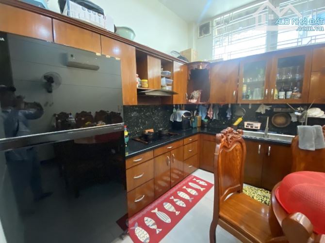 HẺM Ô TÔ - GÓC 4 TẦNG - 70M2 - 4M x 18M - NGAY CHỢ TÂN TRỤ - TRƯỜNG CHINH - NHÀ GA T3 - 3
