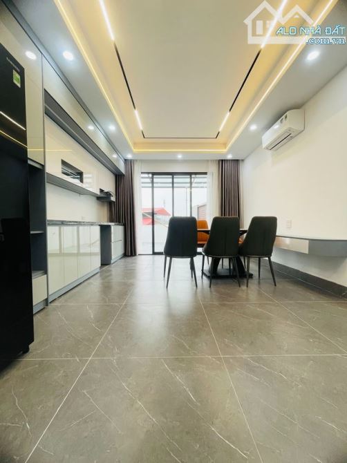 Nguyễn Văn Cừ 46m 7t mt 4m giá 12.75 tỷ thang máy ô tô vào nhà ngõ thông full nội thất - 3