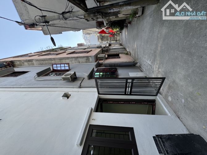 🏡 BÁN NHÀ NGỌC THỤY - 4 TẦNG - 5 NGỦ - 42m² - MT 4m -  Giá 6.86 tỷ - 3