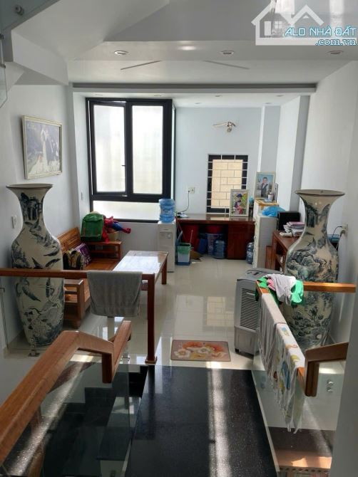 NHÀ KIỆT Ô TÔ LÝ THƯỜNG KIỆT - nhỉnh 6 tỷ - 3
