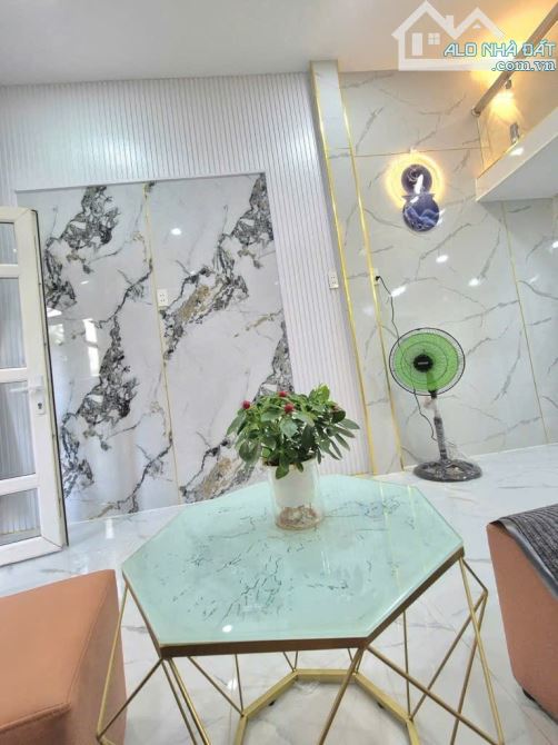 NGAY ÂU CƠ - GIÁP TÂN BÌNH - 3 TẦNG - 22M2 - HẺM BA GÁC - VÀO Ở NGAY - GIÁ 3 TỶ - 3