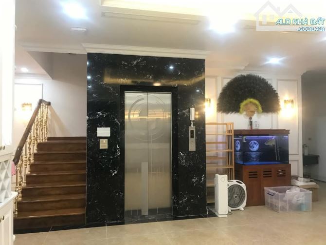 Bán biệt thự song lập BT9 KĐTM Văn Khê diện tích 170m2x3T MT 10m thang máy giá 41.9 tỷ - 3