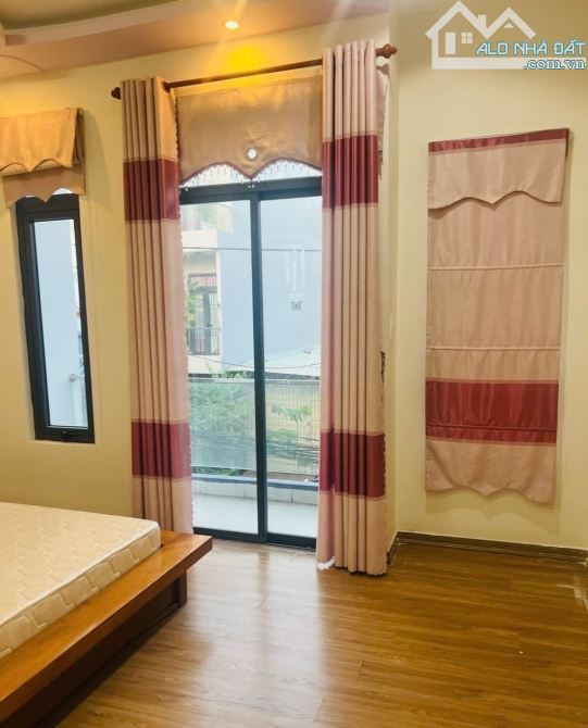 🏠💰 NHÀ 3 TẦNG GẦN ĐẠI HỌC KINH TẾ, DIỆN TÍCH KHỦNG. Ô TÔ TRÁNH. DÒNG TIỀN ỔN ĐỊNH 💰🏠 - 3