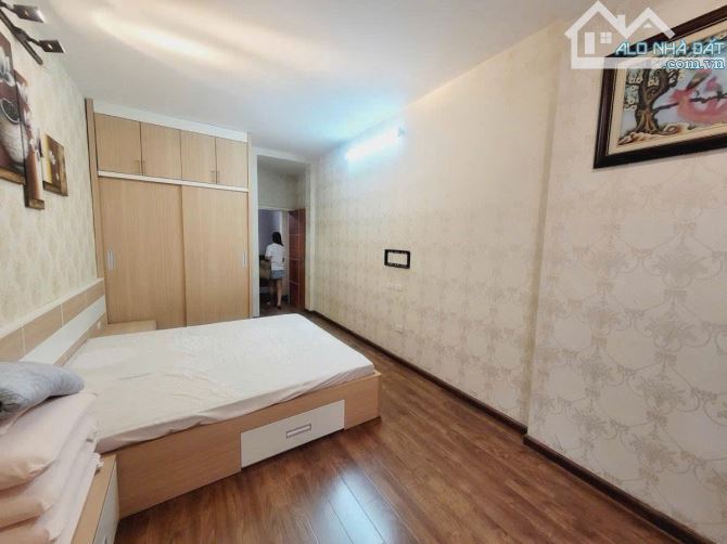TT QUẬN 10, SÁT MẶT TIỀN NGÔ QUYỀN, KD SẦM UẤT, Ở SƯỚNG, 40m2, 5 tầng, 6.7 TỶ - 3