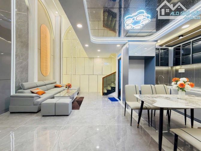 GIẢM SÂU HƠN 200 TRIỆU, NHÀ ĐƯỜNG CÔ BẮC, PHƯỜNG 1, PHÚ NHUẬN - GIÁ:4TỶ550/73M2. SHR - 3