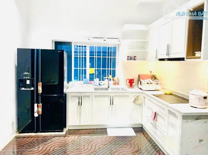 Chỉ 56 Tỷ-Sở Hữa Căn Villa 332m2(12mx29m) Mặt Tiền Đường 47,Thảo Điền,Quận 2 - 3