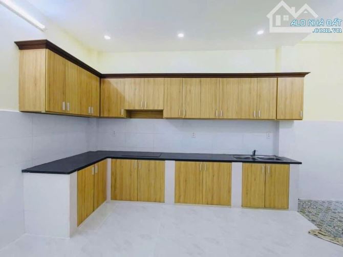 Chốt liền tay – Nhà 1 trệt 2 lầu, nội thất sang, hẻm 78 Khánh Hội, P4 Q4 – Giá mềm 3.89 tỷ - 3