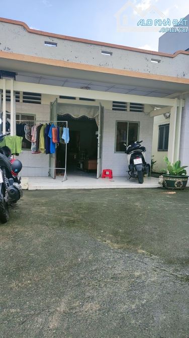 BÁN NHÀ C4 - CHÍNH CHỦ - 735M2 - NGANG KHỦNG 13M - THẠNH LỘC - QUẬN 12.   CHỈ 18 TỶ. - 3