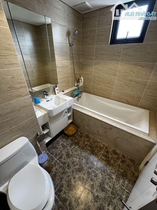 Bán căn góc 3 ngủ tòa C3 D