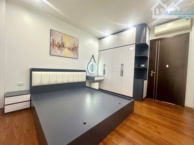Siêu phẩm Ngọc Thuỵ, Long Biên- Bán nhà 45m2- 4PN- Nội thất sang trọng,10m ra ôtô-Chẵn 9tỷ - 3