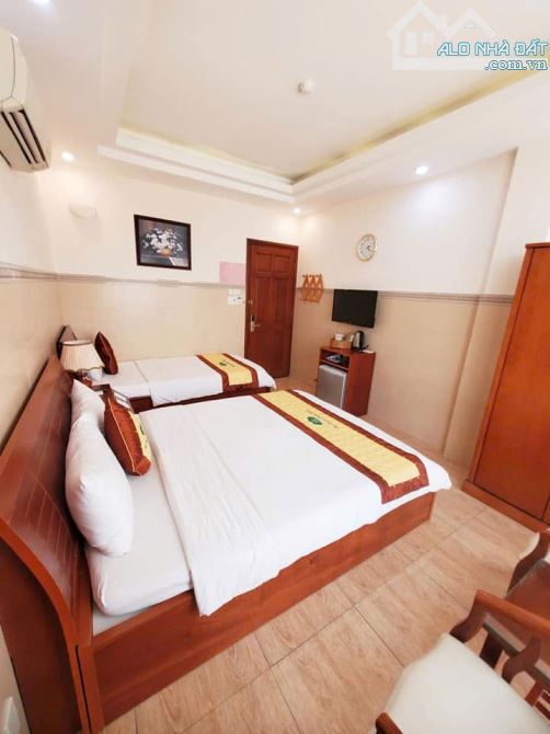 HÓT BÁN KHÁCH SẠN VIP VỚI 55 THU NHẬP 350TR/THAG GIẢM SÂU TỪ 36 TỶ CÒN 33 TỶ. - 3