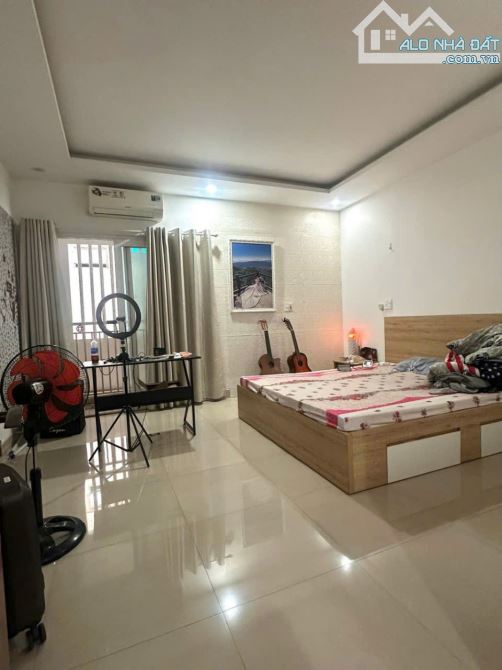 Bán Nhà 4 Tầng Mặt Tiền Lương Nhữ Hộc, Hòa Cường - 3