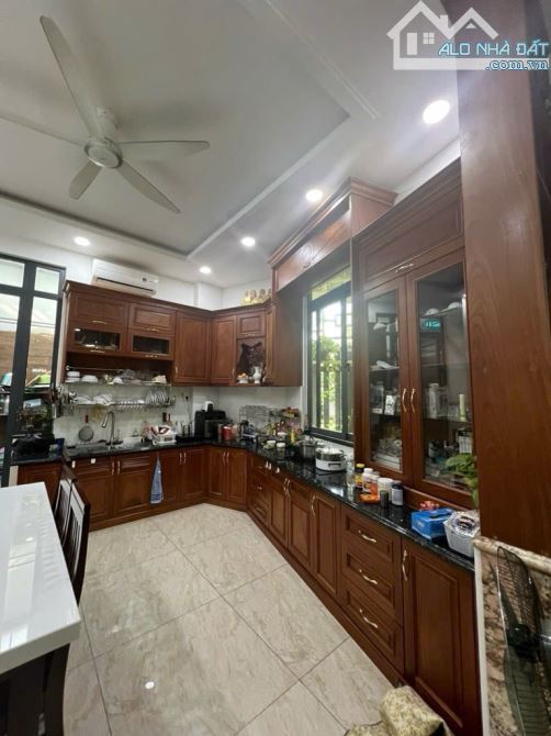 Bán nhà Lê Đức Thọ ngang 14m, 4 tầng, 140m2, Phường 15, Gò Vấp, giá 14,5 tỷ - 3