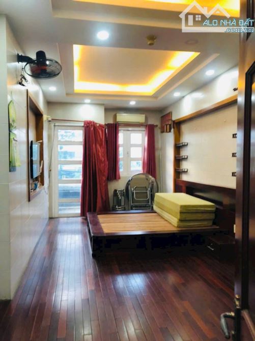 Bán nhà dt 3,7x28 trệt 4 lầu mặt tiền 12m phường Thạnh Xuân giá chỉ 8ty8. - 3