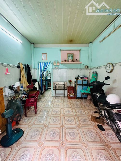 BÁN NHÀ MẶT TIỀN TRẦN THỦ ĐỘ TÂN PHÚ 2 TẦNG 25m2 GIÁ 3 TỶ 2 - 3