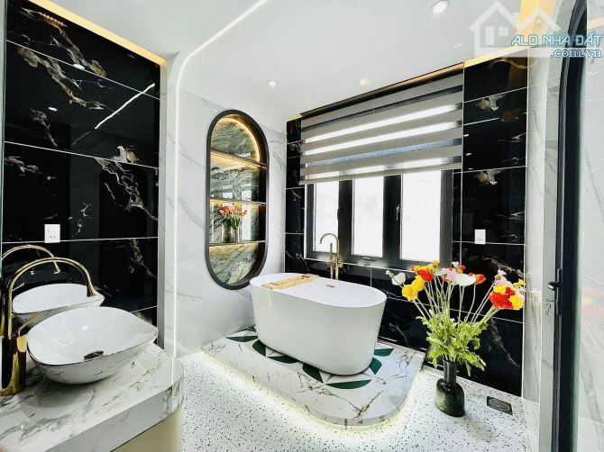BÁN NHÀ ĐẸP 1 SẸC CÔNG VIÊN LÀNG HOA – HẺM XE HƠI – KHU PHÂN LÔ ĐỒNG BỘ – 8 TỶ NHỈNH - 3
