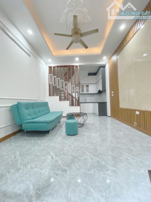 Bán nhà ngõ 64 Vĩnh Hưng, Diện tích 25m x 5 tầng, mặt tiền 4m, giá 5.5 tỷ. - 3