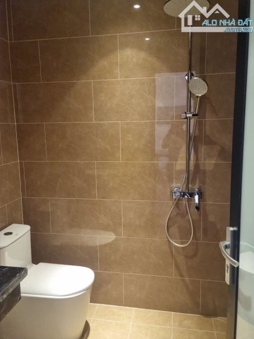 BÁN NHÀ MẶT PHỐ CỔ NGỌC LÂM LÔ GÓC MẶT TIỀN KHỦNG DÒNG TIỀN ĐỈNH 90TR/THÁNG  GIÁ 42TỶ - 3