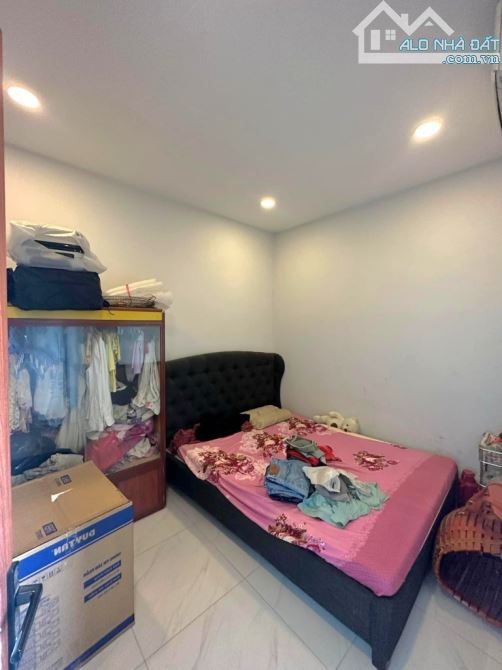 BÁN NHÀ ĐẸP SÁT HƯƠN.G LỘ 2 - NỐI DÀI - HẺM OTO - ( 4X14M ) - 3