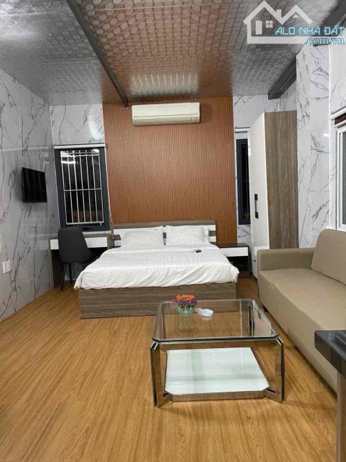 TOÀ CĂN HỘ MẶT TIỀN NGUYỄN XUÂN KHOÁT - NGAY BIỂN PHẠM VĂN ĐỒNG - 11 PHÒNG - DT 50tr/th - 3