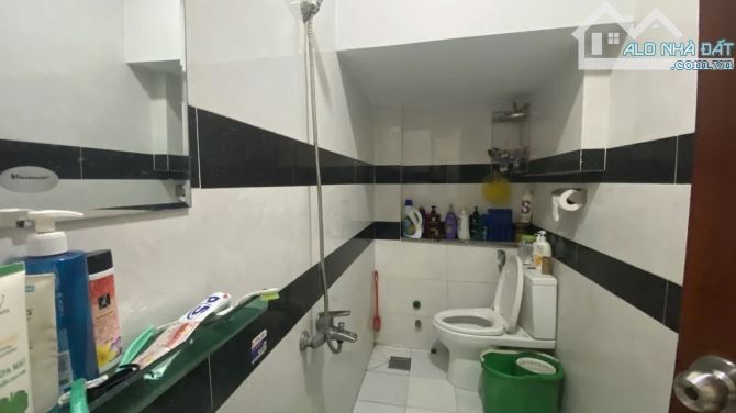 BÁN NHÀ BÌNH TÂN GIÁP TÂN PHÚ – HXT NGỦ NHÀ – 3 TẦNG – GIÁ NHỈNH 5 Tỷ - 3