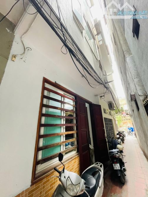 5m ra Phố Tam Khương, ngõ thông, nhà dân xây 6 tầng đẹp sổ 32m2. Kdoanh + CTY. Giá 8.5 tỷ - 3