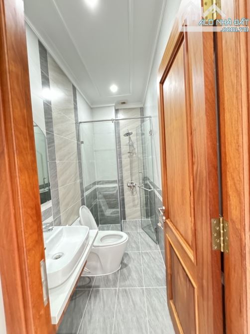 BIỆT THỰ GÒ VẤP TÂN CỔ ĐIỂN ĐƯỜNG NGUYỄN VĂN KHỐI P9 5 TẦNG DIỆN TÍCH 44M2 7,5 TỶ - 3