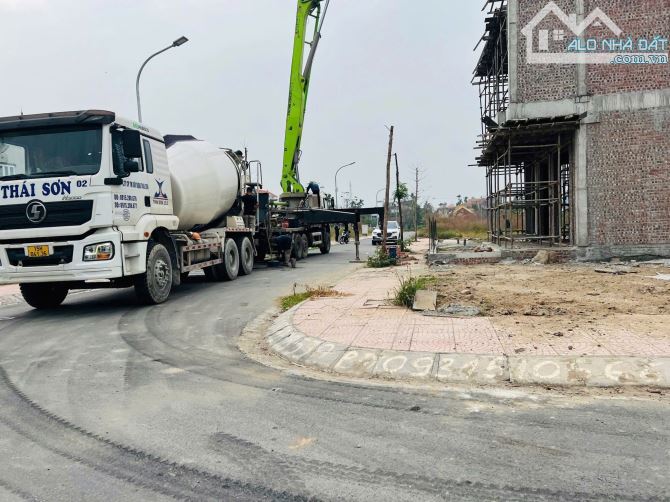 Bán lô lô GÓC tổ 6 trung tâm thị trấn An Dương giá chỉ từ  2,8X  tỷ - 3
