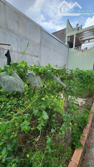 3.55 tỷ – Nhà 200m2 MT nhựa, An Phú, Thuận An – Có sân ôtô & vườn rau - 3