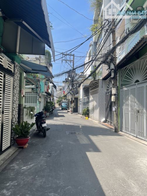 NHÀ ĐẸP GÒ VẤP - PHẠM VĂN CHIÊU - CHỈ NHỈNH 4 TỶ - XE HƠI ĐẬU CỬA - 2 TẦNG - 48M2 - 3